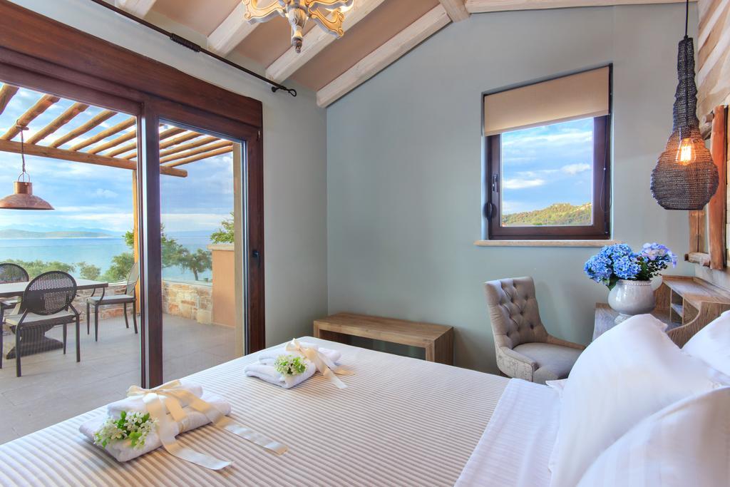 By The Sea Luxury Suites Limenas  Exterior photo