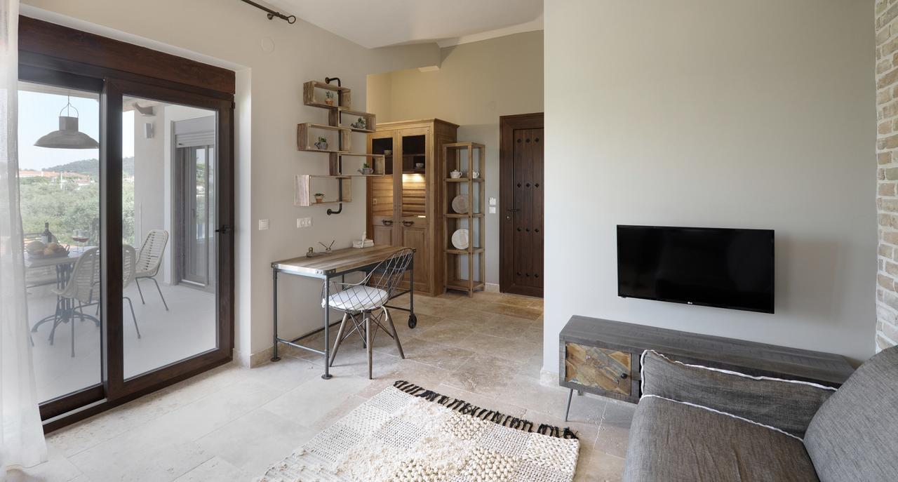 By The Sea Luxury Suites Limenas  Exterior photo